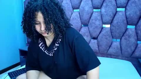 AlaSmith  online show from May 17, 10:36 am