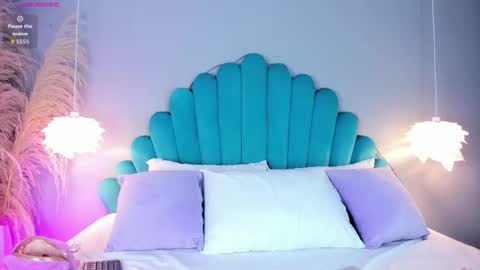 Alassia Hocthner online show from November 20, 12:06 pm