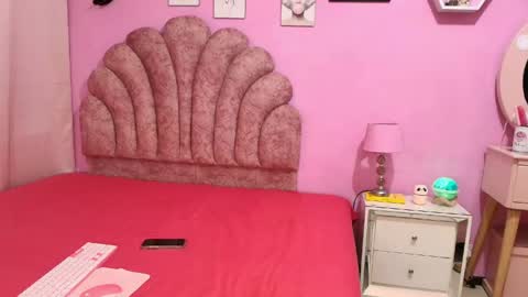 aldana_stone online show from April 14, 2:22 am