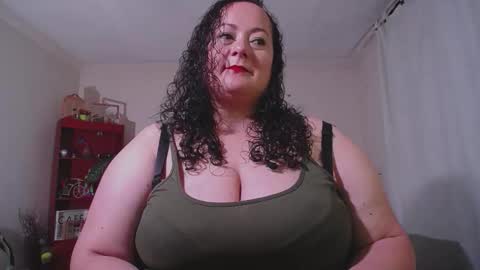 Snapshot of aleia_taylor chatting on October 13, 2:25 am aleia taylor online show from October 13, 2:25 am