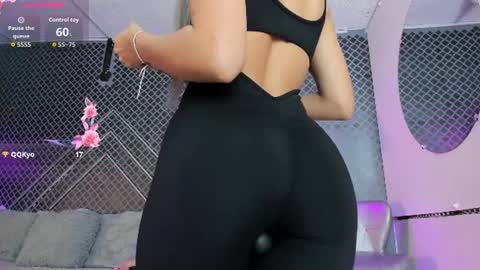 aleja_bloom online show from July 18, 12:18 pm