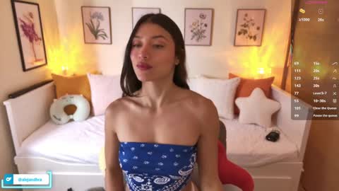 Alejandhra online show from April 5, 1:21 pm