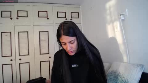 alejaxxxhot online show from October 17, 10:24 pm