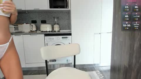 alenaxoxoo online show from February 12, 10:28 am