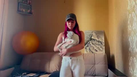 Emma online show from June 29, 3:57 am