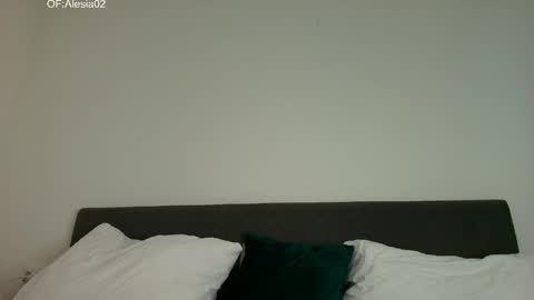 alesia02 online show from March 25, 1:00 am