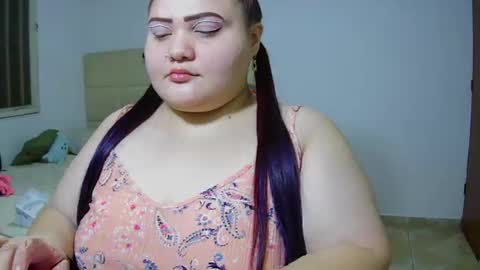 Alesia jones01 online show from April 21, 7:04 am