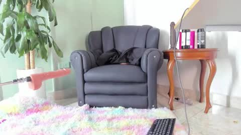 Snapshot of alexa_bue chatting on September 17, 5:38 am alexa_bue online show from September 17, 5:38 am