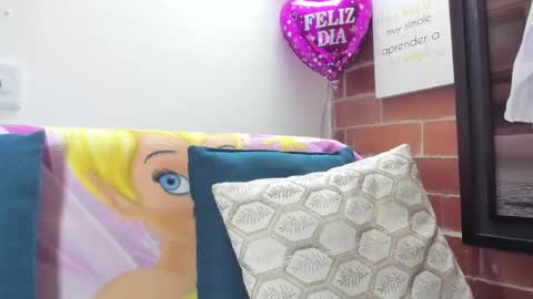 alexa latina online show from December 1, 5:26 pm