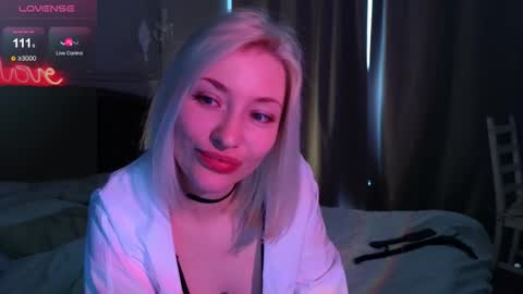 Snapshot of alexa_novak chatting on September 17, 1:47 am Alexa online show from September 17, 1:47 am