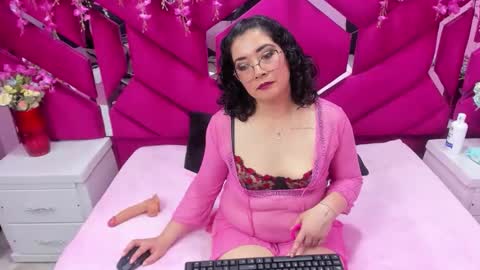 alexa sanz online show from December 19, 8:23 pm