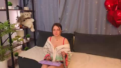 alexahustonn online show from February 24, 4:33 am