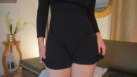 alexia_clark7 online show from February 3, 8:01 pm