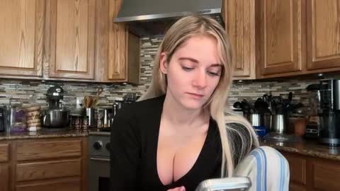 alexispaige06 online show from February 22, 7:04 pm