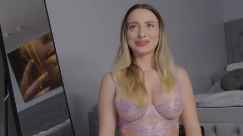 Alexis online show from November 9, 7:59 am