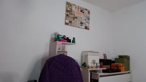 Alia  online show from April 8, 1:13 pm