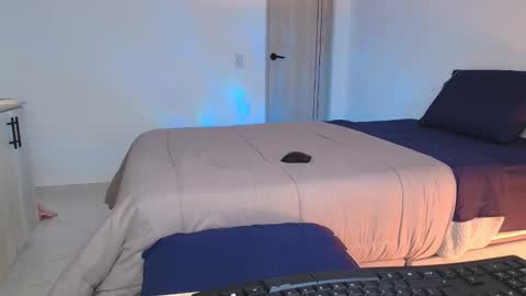 Alia  online show from February 3, 2:53 am