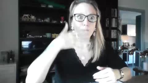 Alice online show from December 28, 8:05 am