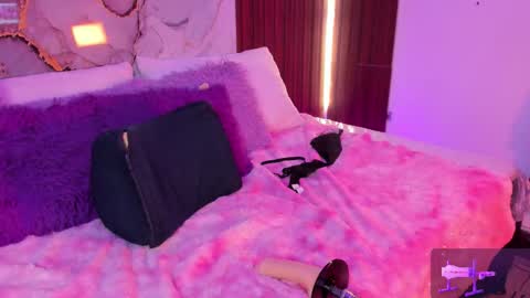 Mey online show from January 13, 8:24 pm