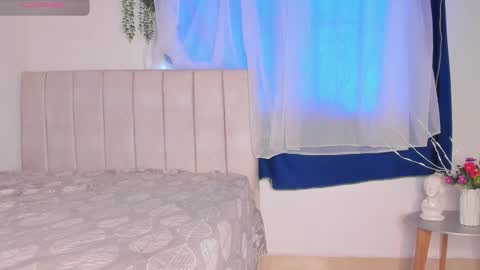 ALICE    Alice guzman online show from September 25, 6:50 pm