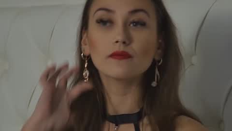 AliceMunro online show from September 27, 8:38 pm