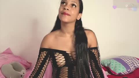 alice_parkerx online show from May 15, 11:02 am