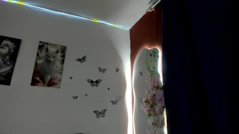 alice_rous21 online show from July 7, 3:26 pm