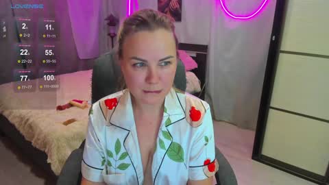 Snapshot of alice_sex_intellect chatting on January 23, 4:16 pm Alice online show from January 23, 4:16 pm