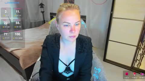 Snapshot of alice_sex_intellect chatting on September 10, 9:20 am Alice online show from September 10, 9:20 am