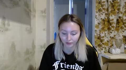 Alice smiles online show from April 15, 11:33 am