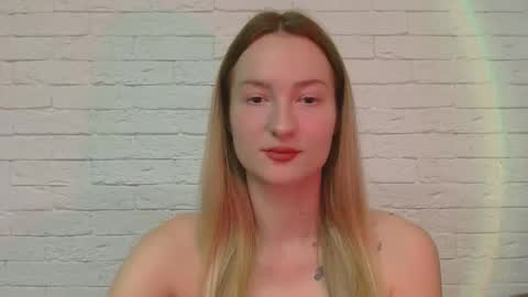 Alice online show from December 19, 6:22 pm