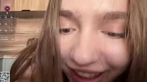 alicebloomxx online show from April 14, 5:07 am