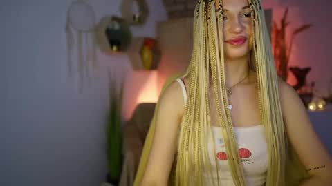 Alicee Kiss online show from December 18, 8:14 pm