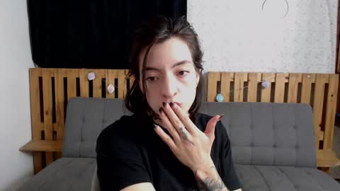 Snapshot of alicee_logan_ chatting on December 30, 2:09 am alicee_logan_ online show from December 30, 2:09 am