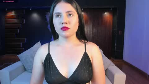 aliceebroownn online show from March 23, 12:44 pm
