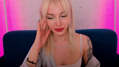 alicemonro online show from July 9, 1:52 am