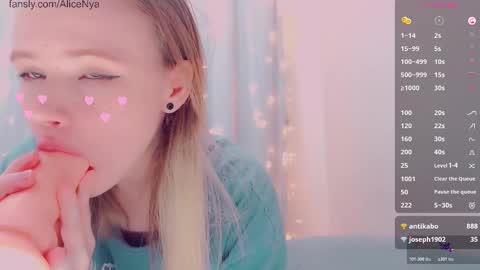 Alice online show from January 15, 7:47 am