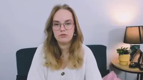 alicesensitive online show from January 11, 10:09 am