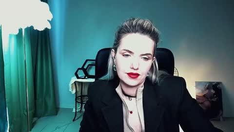 alicesmite online show from May 28, 11:19 am