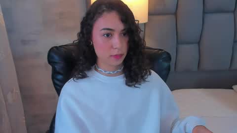 Alicestevens online show from April 20, 2:31 pm