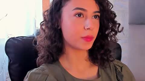 Alicestevens online show from November 21, 2:19 pm