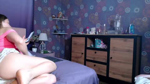alicewetsquirt online show from May 1, 10:02 pm
