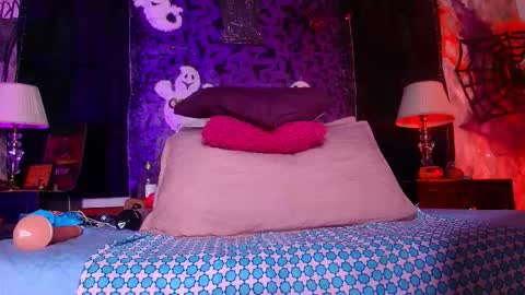 Alicia Kyse  online show from October 10, 3:22 am