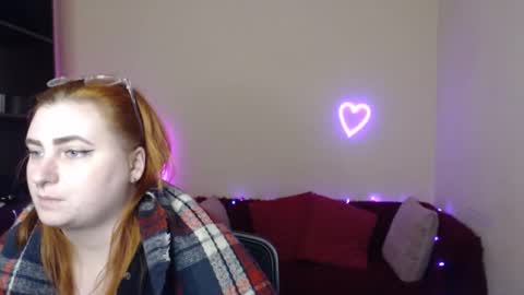 Alicia online show from December 22, 12:52 pm