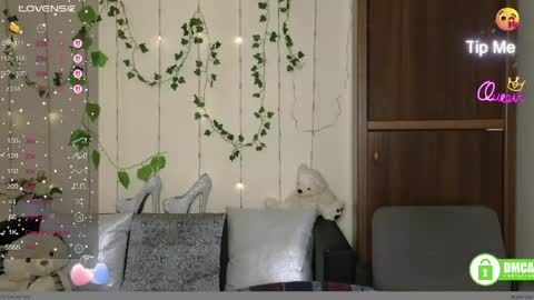 Alicia online show from April 19, 5:29 am