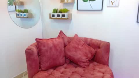 aliciacute    online show from February 10, 8:12 pm