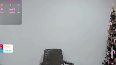 aliciakozlov online show from December 15, 8:58 pm