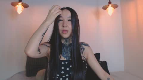    online show from April 10, 1:33 am