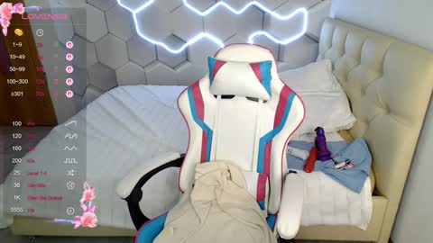 aliicemeow online show from September 13, 9:28 am