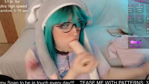 Alika  online show from January 31, 7:11 pm